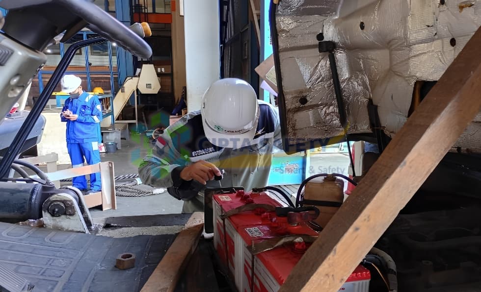 Riksa Uji Forklift TCM 7 Ton – PT PAL Indonesia gallery 2