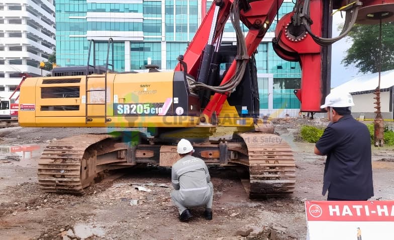 Dokumentasi kegiatan riksa uji Pesawat Angkat dan Angkut jenis Rotary Drill Rig SANY milik PT Pondasi Struktur Indonesia oleh tim Ahli K3 Cipta Safety.