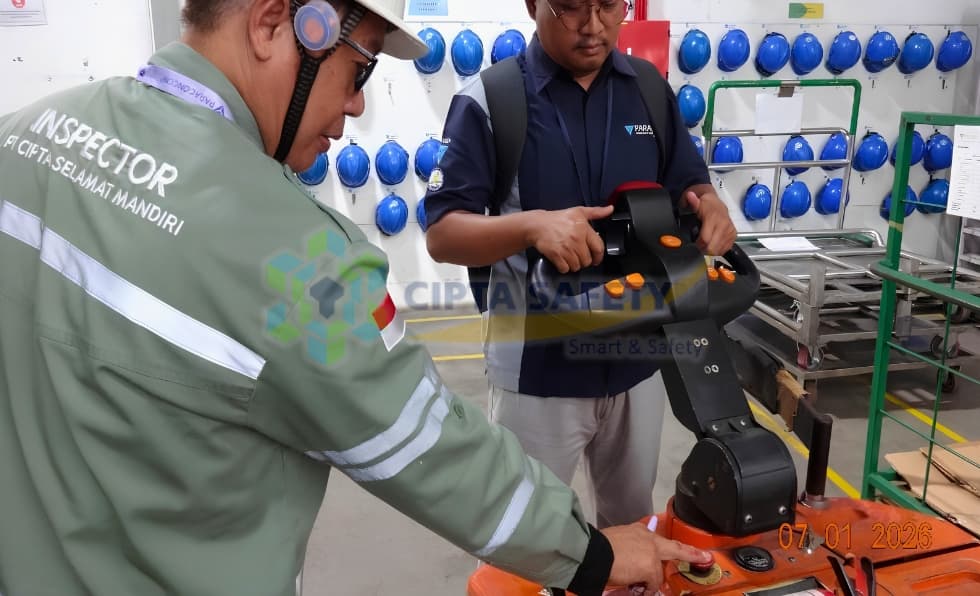 Riksa Uji Electric Pallet Mover Demag 2 Ton – PT Paragon gallery 3