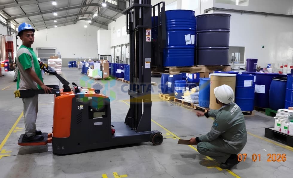 Riksa Uji Electric Pallet Stacker Shigemitsu 1,5 Ton – PT Paragon gallery 2