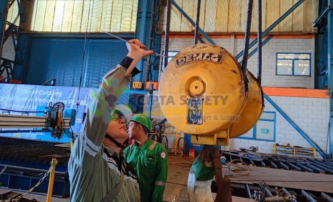Riksa Uji Overhead Crane Demag 32 Ton – PT PAL Indonesia gallery 3