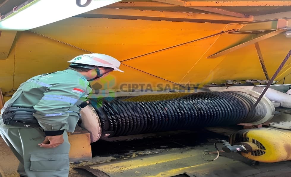 Riksa Uji Portal Crane DK 300 H 15 Ton – PT PAL Indonesia gallery 2