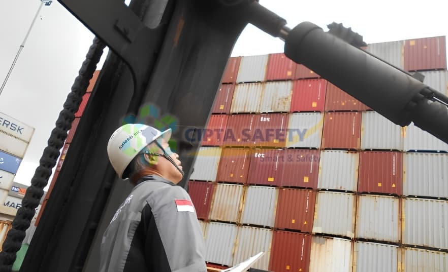 Riksa Uji Side Loader SANY 10 Ton – PT Seacon Terminal gallery 2