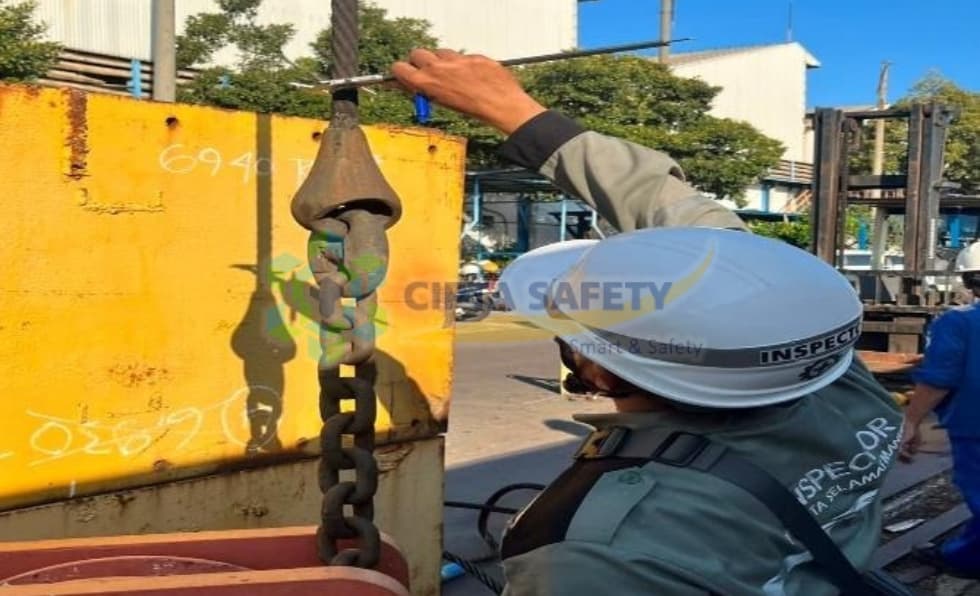 Riksa Uji Portal Crane DK 300 H 15 Ton – PT PAL Indonesia gallery 5